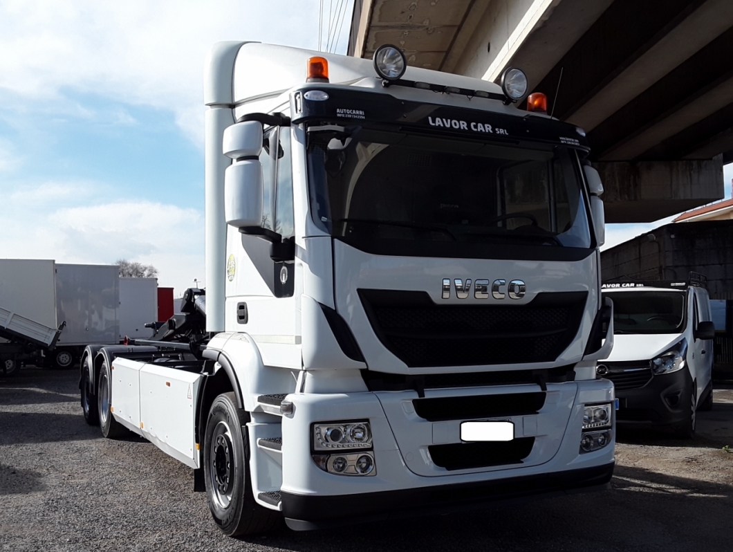 STRALIS 460 ..